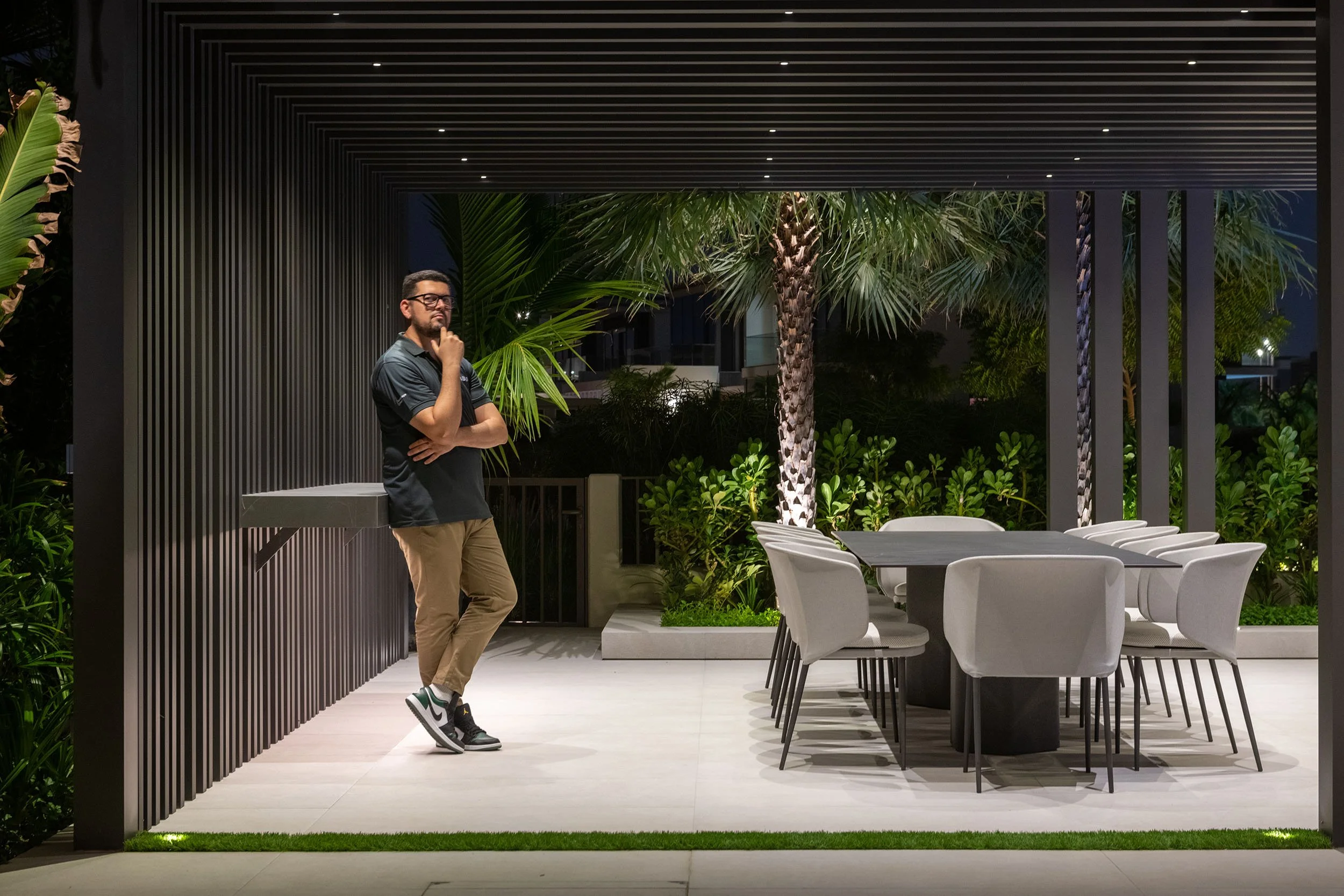 Tips On Designing The Ultimate Outdoor Bar For Entertaining